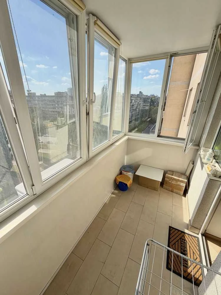 Продаж 1-кімнатного квартири 55,5 м², вулиця Юрія Шумського, 1