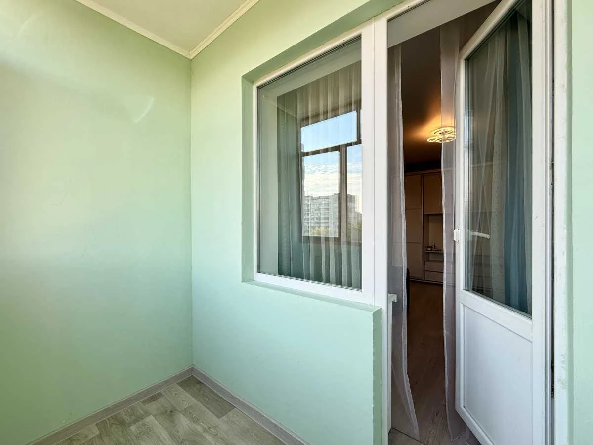 Sale of a 1-bedroom apartment 33 sq m, Northern Street, 12