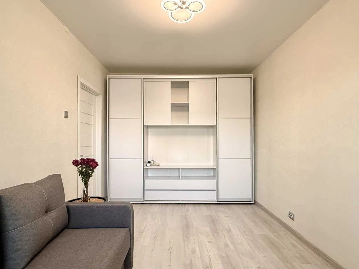 Sale of a 1-bedroom apartment 33 sq m, Northern Street, 12
