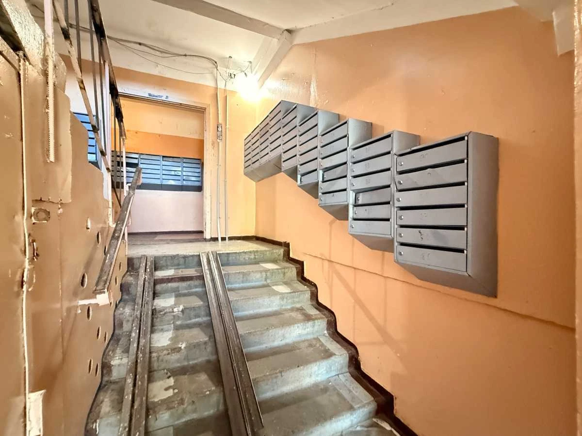 Sale of a 1-bedroom apartment 33 sq m, Northern Street, 12