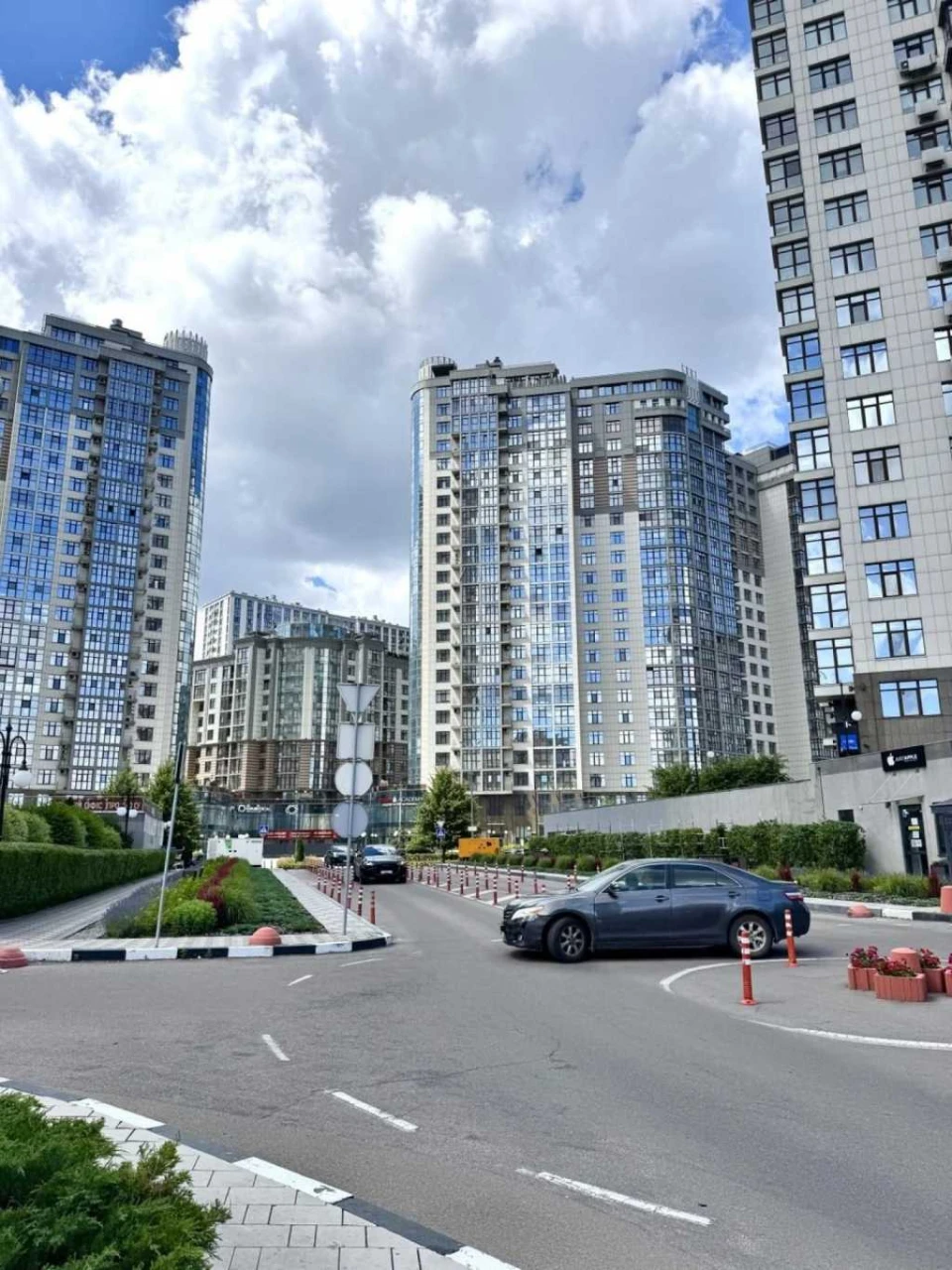 Продаж 2-кімнатної квартири 81 м², вулиця Андрія Верхогляда, Верхо