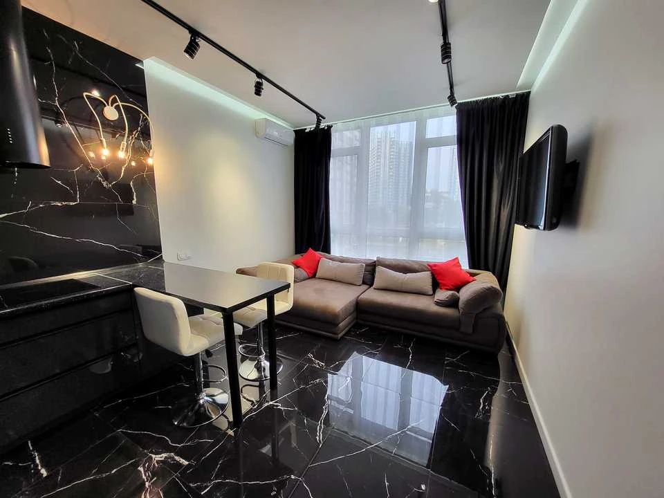 Apartment. John Mackena Street, Kyiv