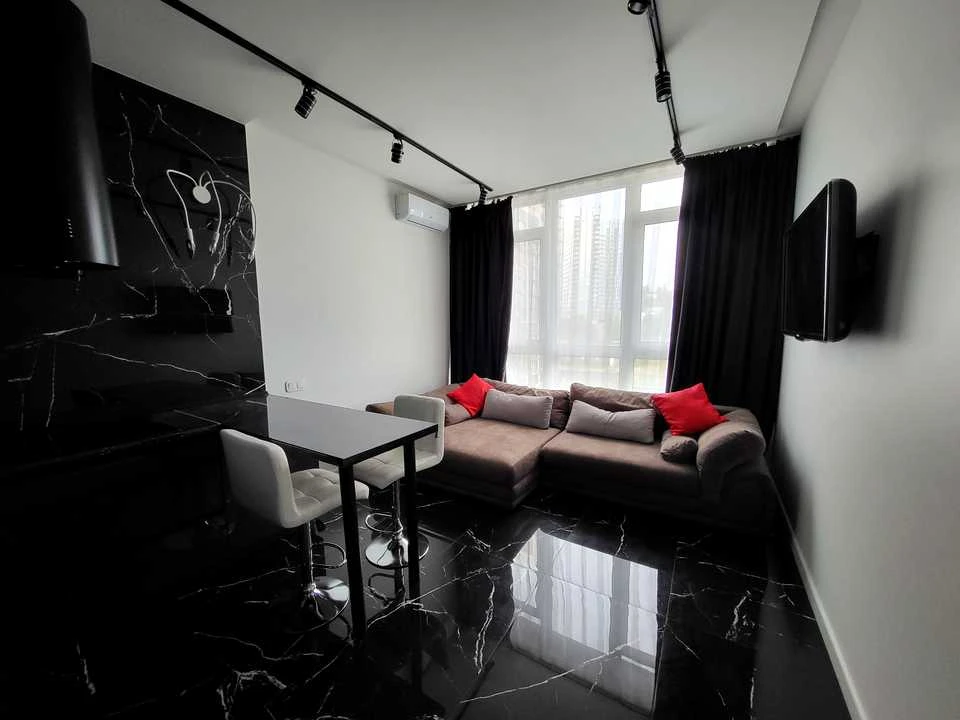 Apartment. John Mackena Street, Kyiv