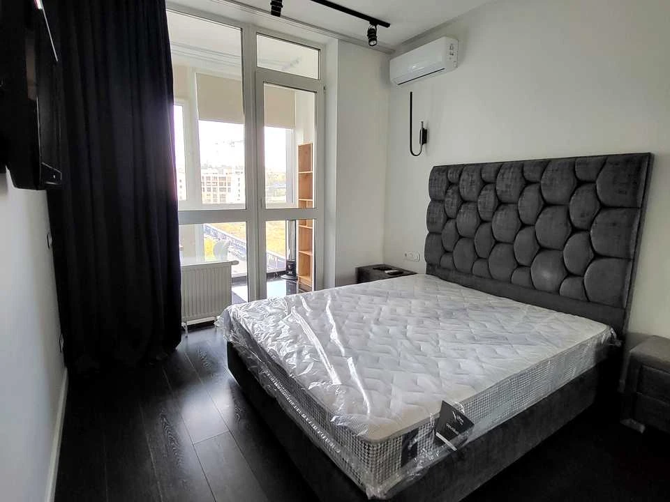 Apartment. John Mackena Street, Kyiv