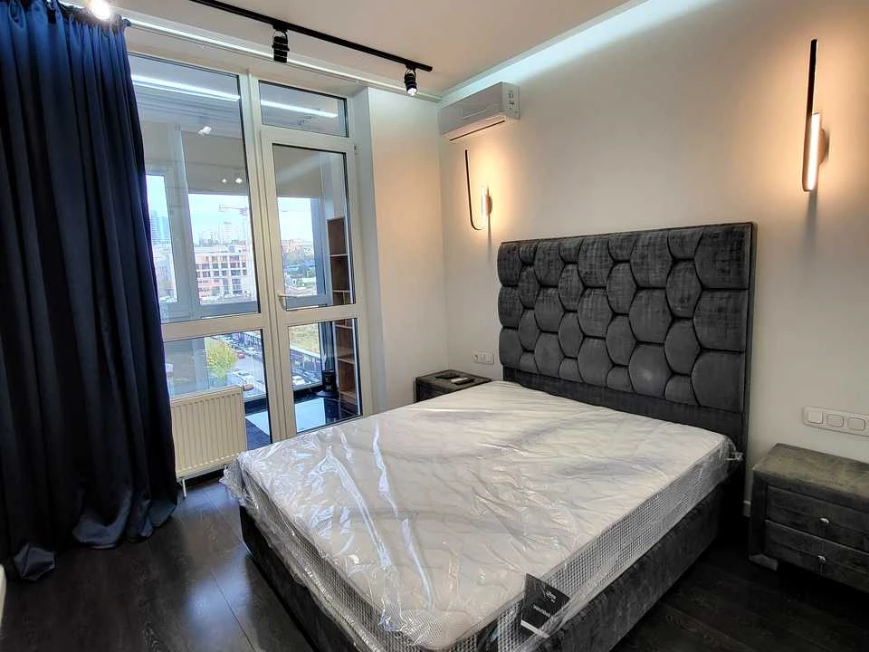 Apartment. John Mackena Street, Kyiv
