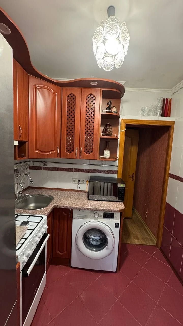 2-room apartment on Britanska Street 40, 2/5 floors
