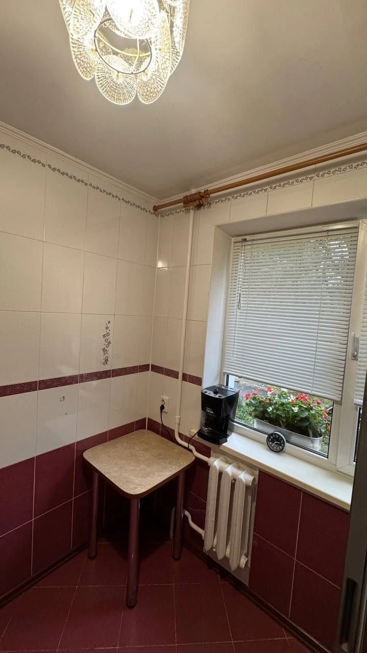 2-room apartment on Britanska Street 40, 2/5 floors