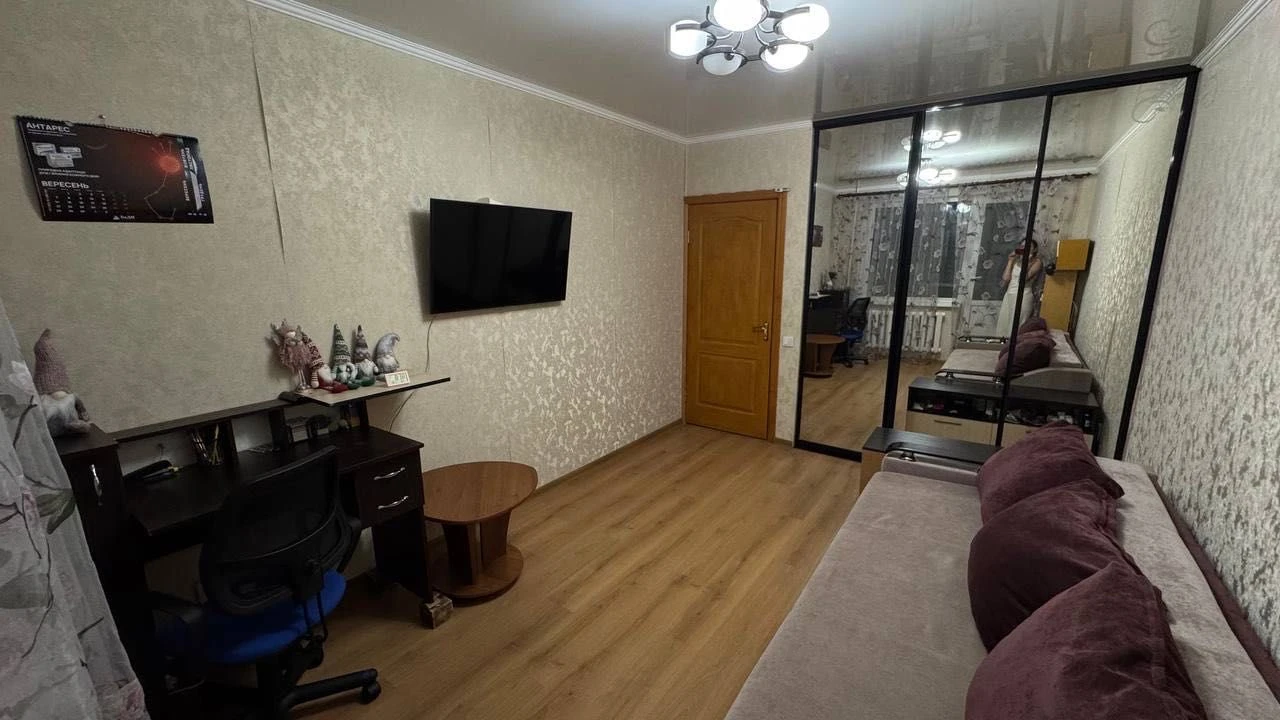 2-room apartment on Britanska Street 40, 2/5 floors