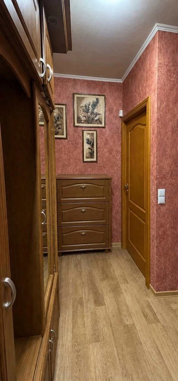 2-room apartment on Britanska Street 40, 2/5 floors