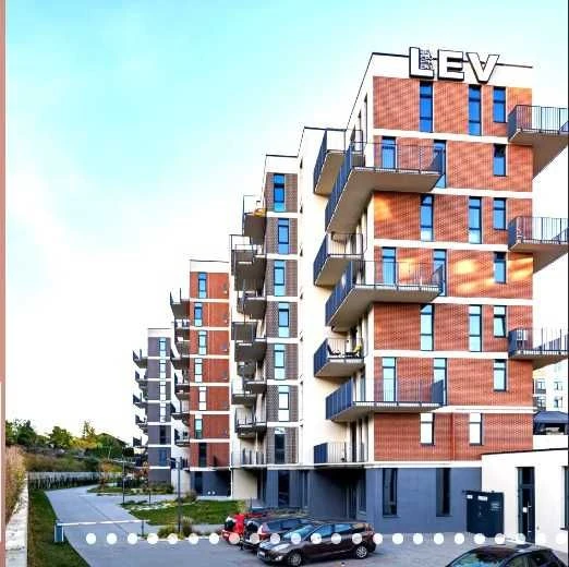 Продається 2 кімнатна квартира з терасою біля Емілі Резорт, вид на ліс
