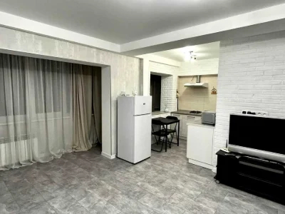 Apartment. Berezhniakivska st., Kyiv