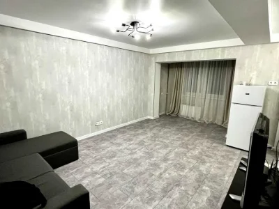 Apartment. Berezhniakivska st., Kyiv