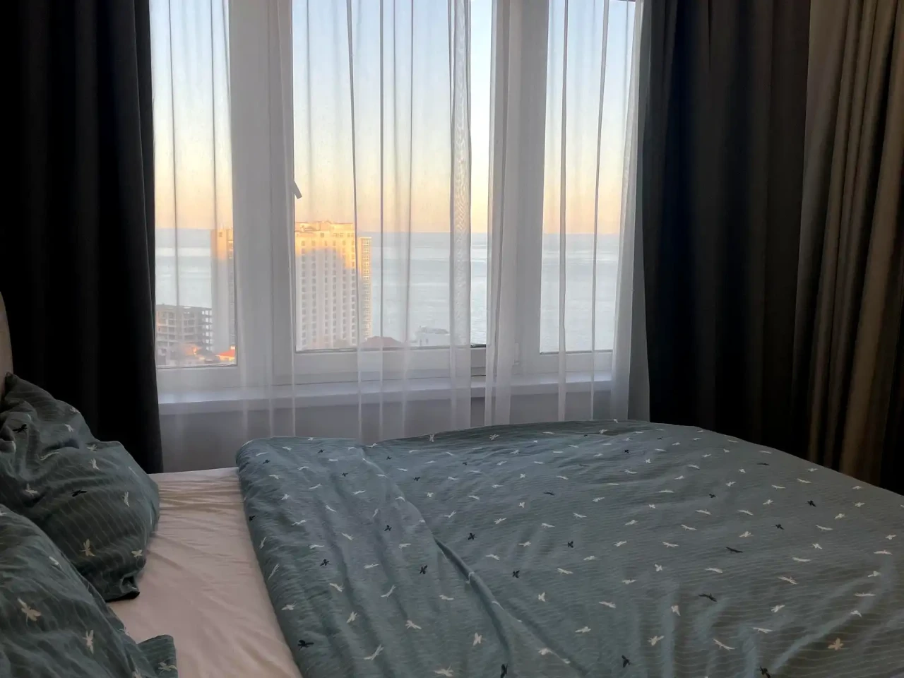 Sale of a 1-bedroom apartment 38 m² on the 13th floor.