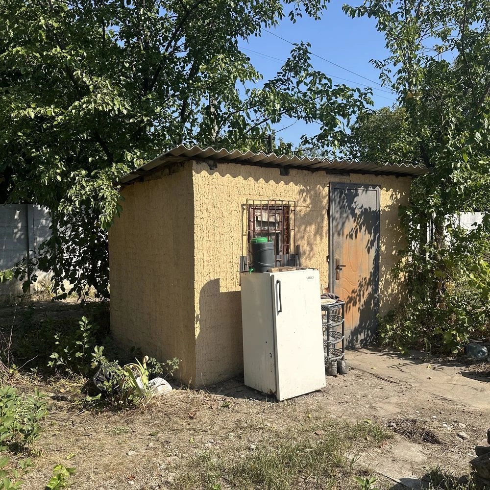 Участок земли
