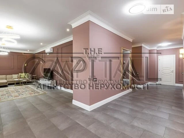 Sale of 4-room apartment 240 sq. m on Andriy Verkhoglyada St. 14 •