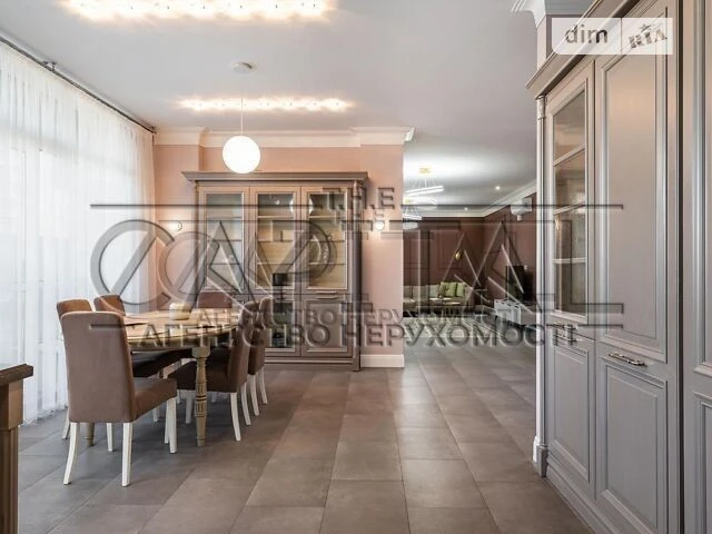 Sale of 4-room apartment 240 sq. m on Andriy Verkhoglyada St. 14 •
