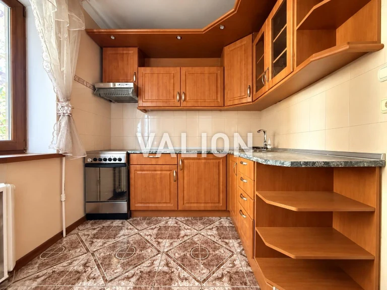 Sale of a 3-bedroom apartment 90 sq.m., Chornobylska Street, 21