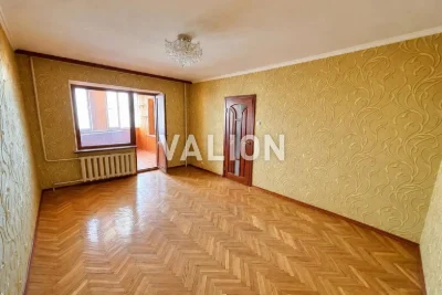 Продається 3-кімнатна квартира, 90 кв.м., вул. Чорнобильська, 21