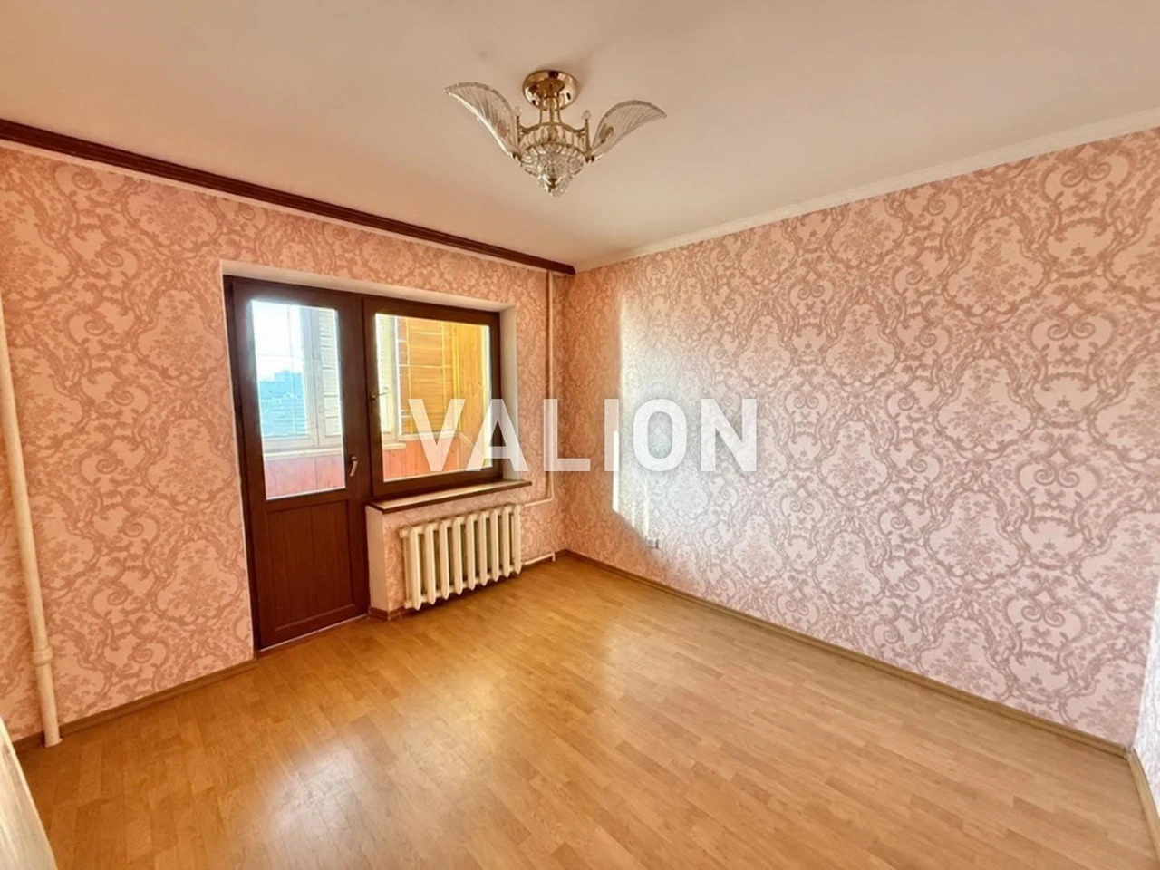 Продається 3-кімнатна квартира, 90 кв.м., вул. Чорнобильська, 21