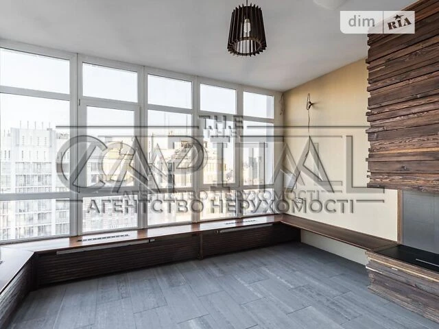 Sale of 4-room apartment 240 sq. m on Andriy Verkhoglyada St. 14 •