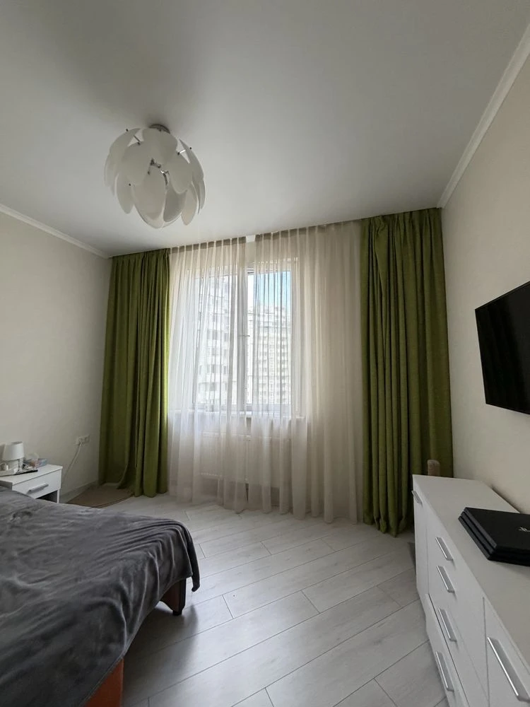 Altaire! Two-bedroom apartment 74 sq.m with renovation in the middle