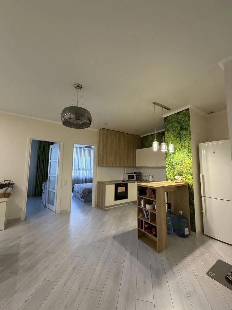 Altaire! Two-bedroom apartment 74 sq.m with renovation in the middle