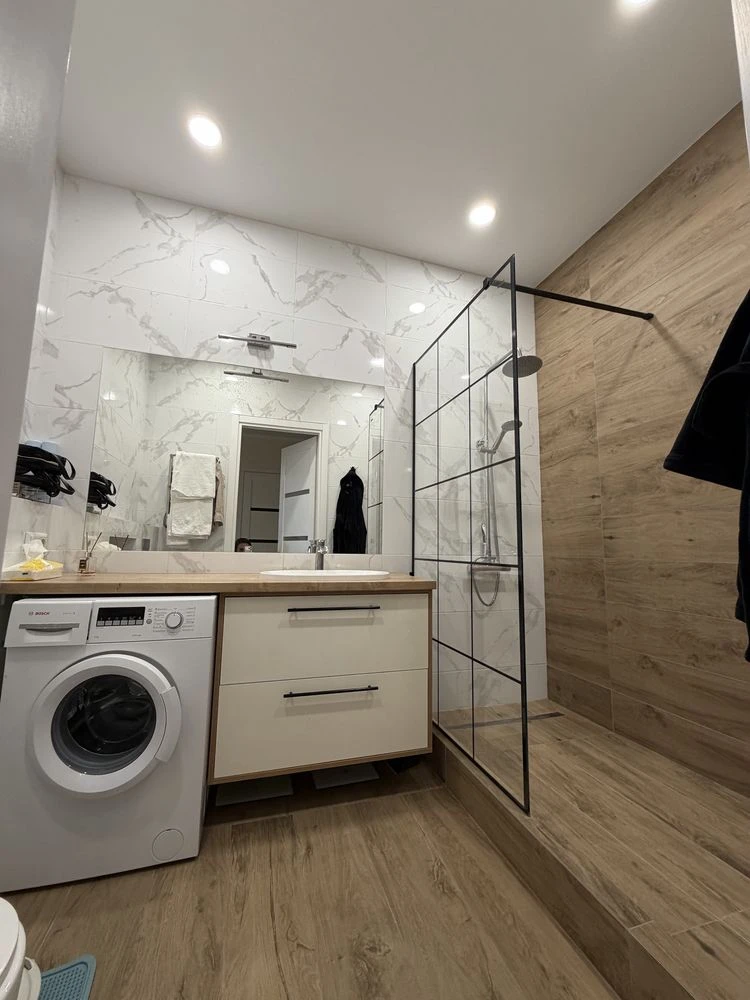 Altaire! Two-bedroom apartment 74 sq.m with renovation in the middle