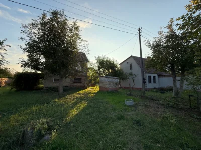Без% Продаж двох дачних будинків на Осокорках біля води, зем