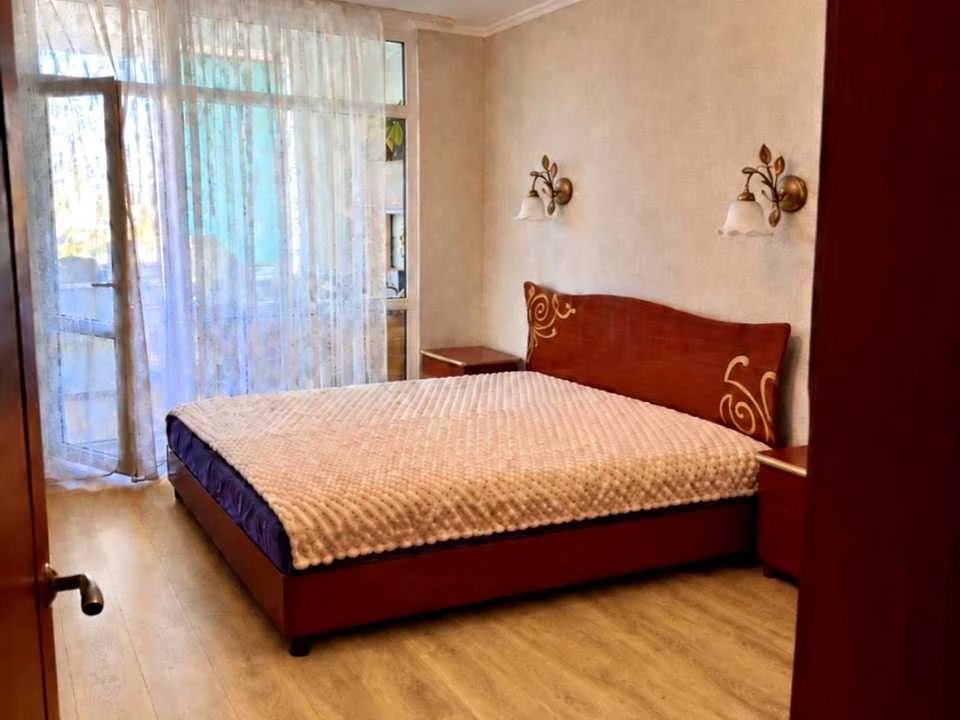Apartment. Akademika Glushkova prospekt, Kyiv