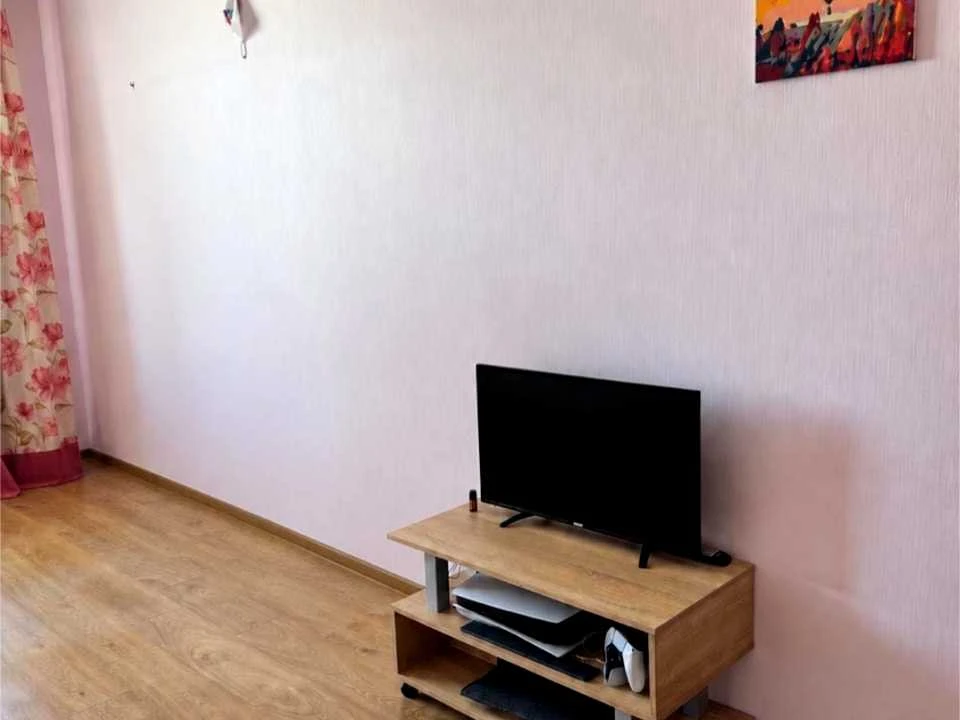 Apartment. Akademika Glushkova prospekt, Kyiv