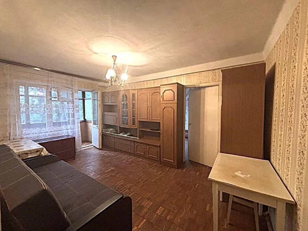 Two-bedroom apartment for sale. Dniprovsky district, Street