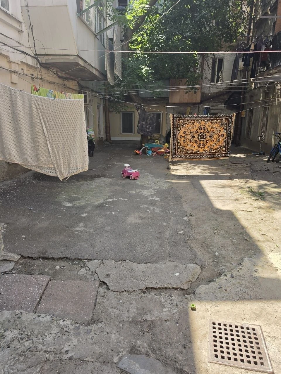 Продається 2-кімн. квартира на ул. 1-й Водопроводный проезд