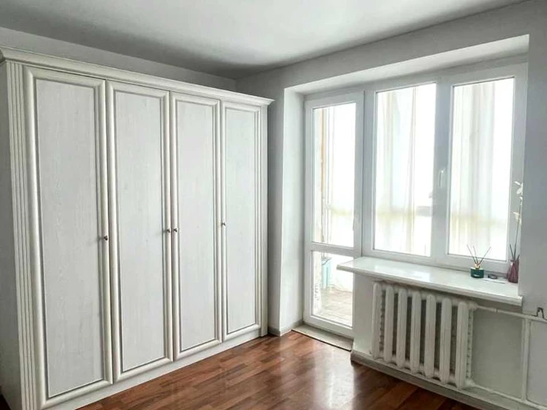 Apartment. Ivano-Frankivsk, Oleksandra Dovzhenka Street