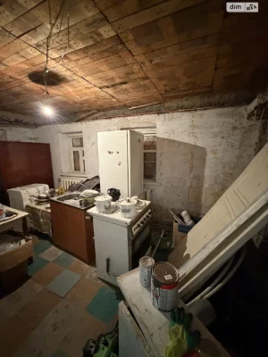 Продаж части в дома