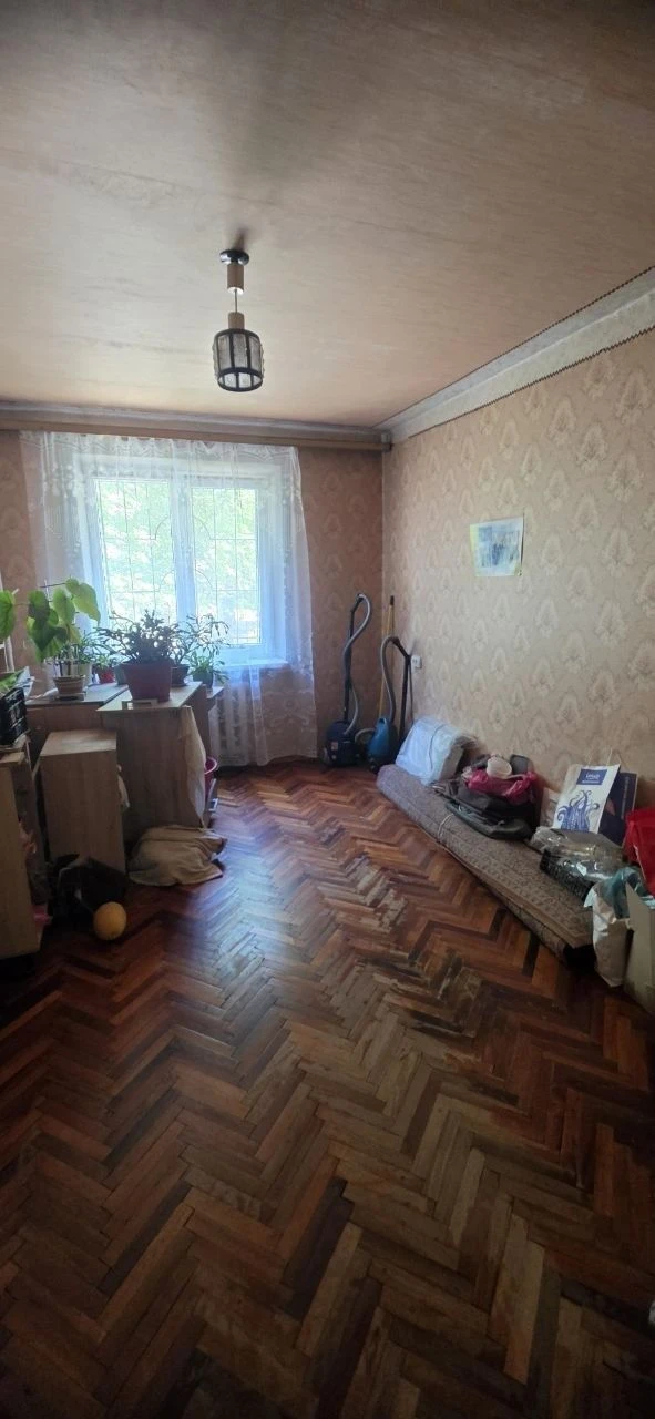 Продажа 3-комнатной квартиры на ул. Калиновой (Левый берег, Клочко)