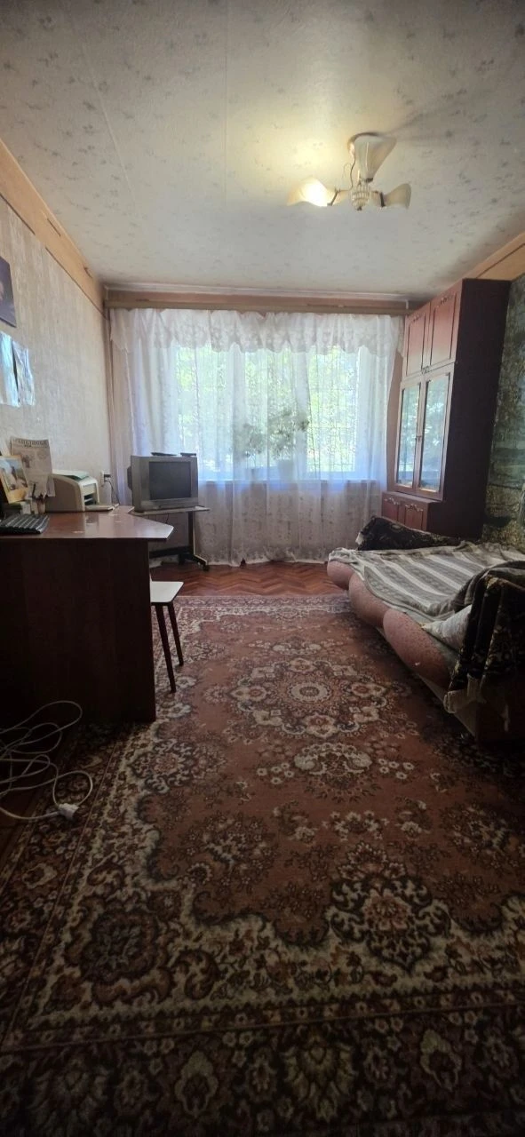 Продажа 3-комнатной квартиры на ул. Калиновой (Левый берег, Клочко)