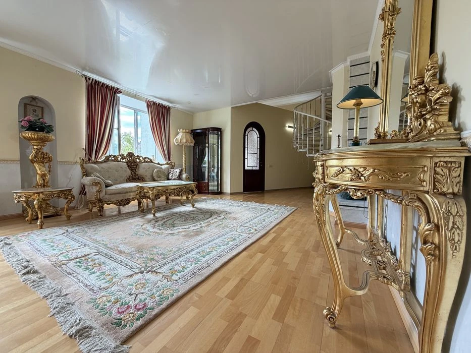 ‼️No Commission‼️2-level 3-room apartment in the center of Khreshcha