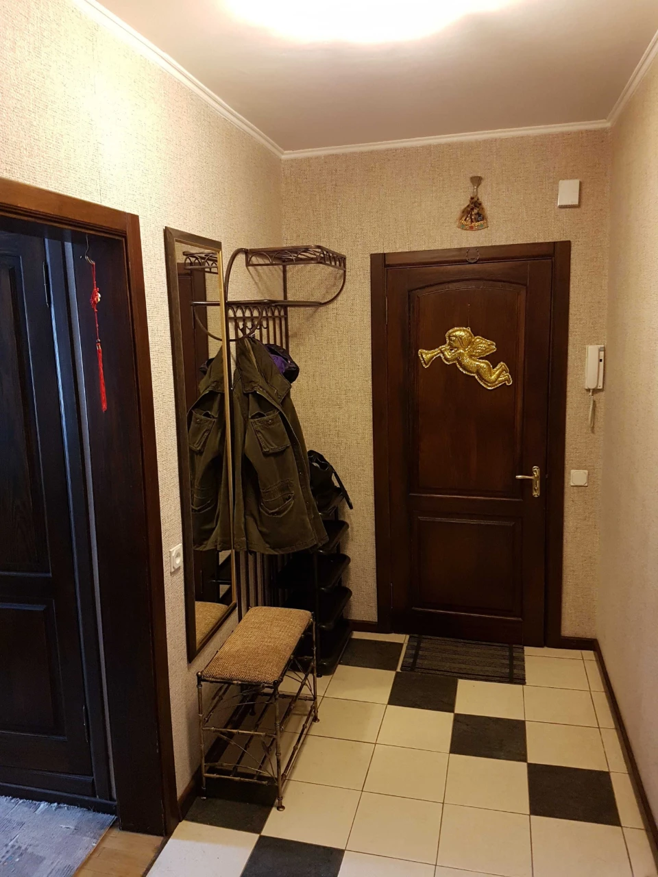 Продается 2-комнатная квартира в центре по ул. Леонтовича.