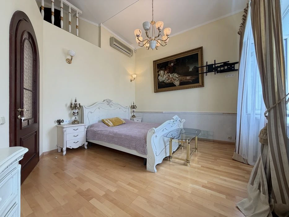 ‼️No Commission‼️2-level 3-room apartment in the center of Khreshcha