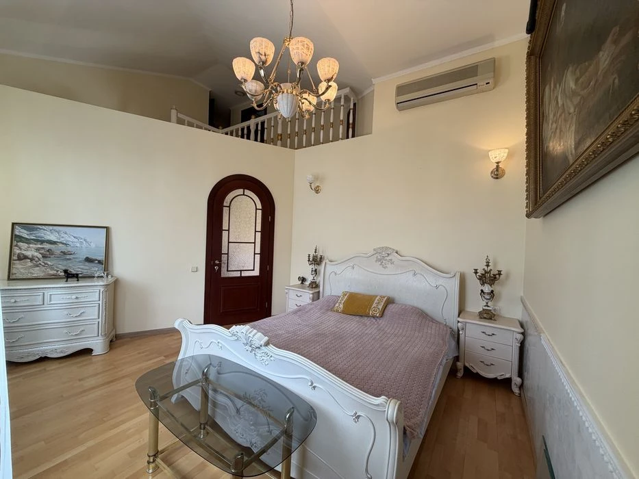 ‼️No Commission‼️2-level 3-room apartment in the center of Khreshcha