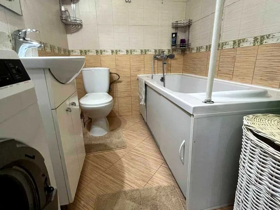 Квартира. Одесса, Довга улица