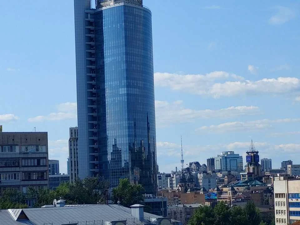 Квартира. Леоніда Первомайського, Київ