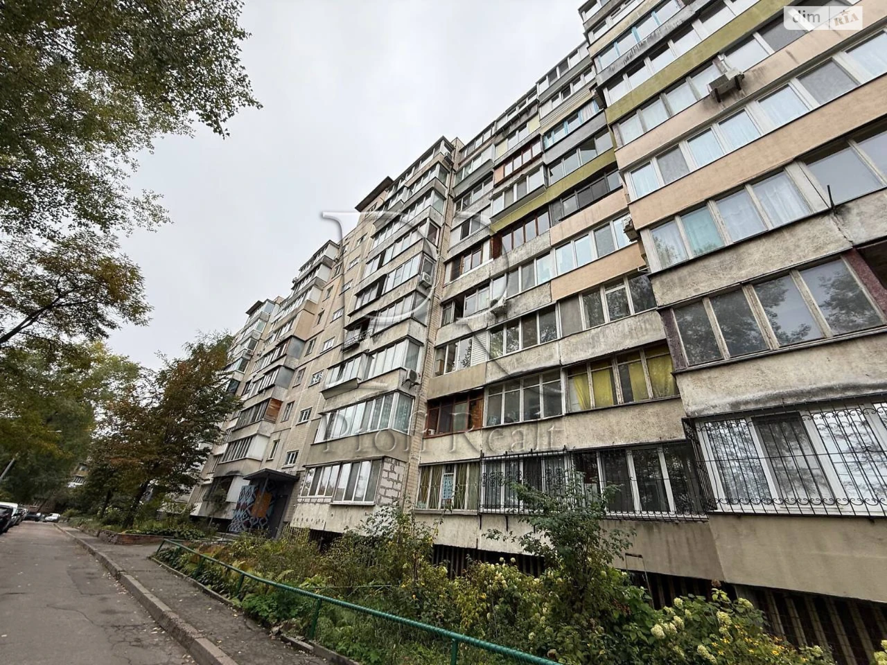 Продажа Квартиры Сирец
