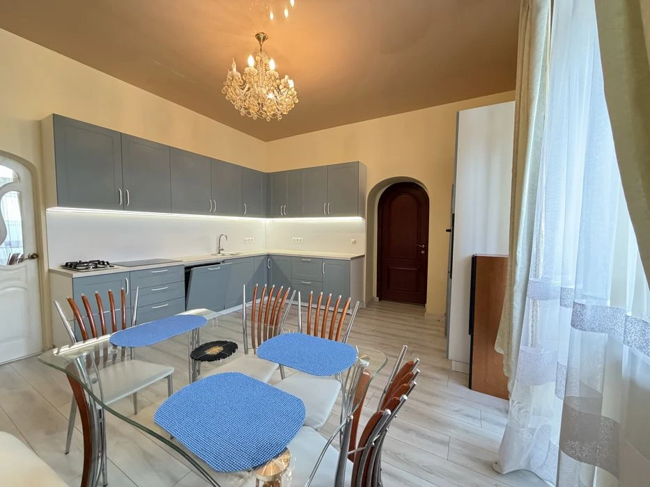 ‼️No Commission‼️2-level 3-room apartment in the center of Khreshcha