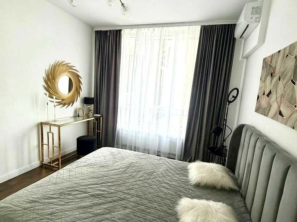 Apartment. Mikhailo Boychuk Street, Kyiv