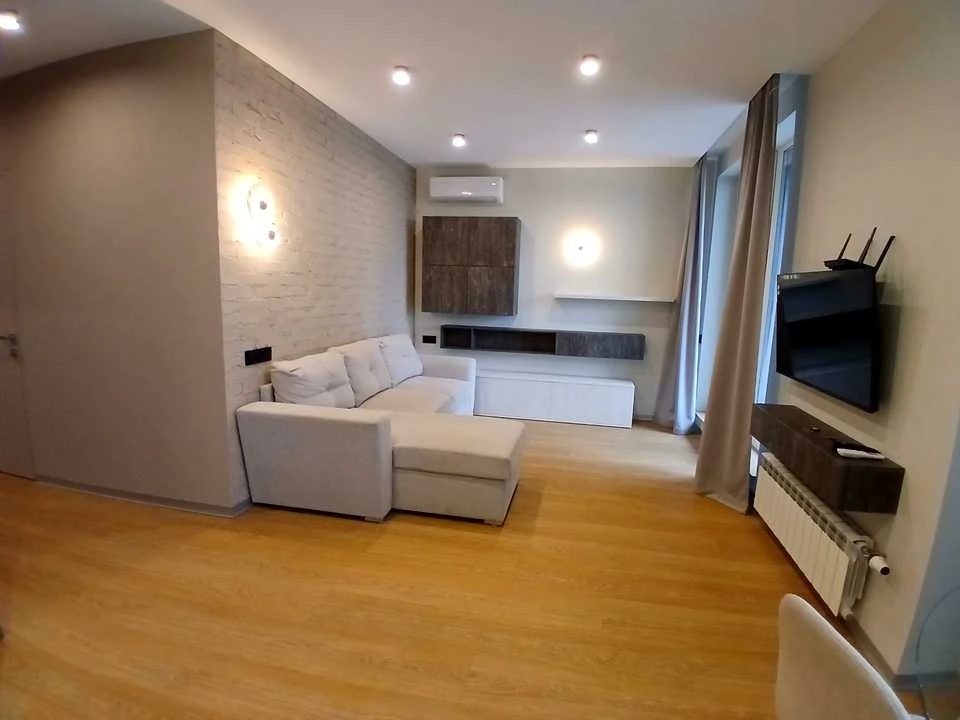 Apartment. Dragamanova St., Kyiv