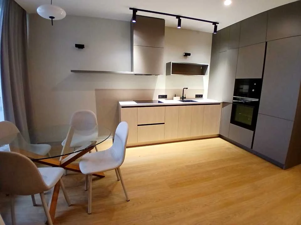 Apartment. Dragamanova St., Kyiv