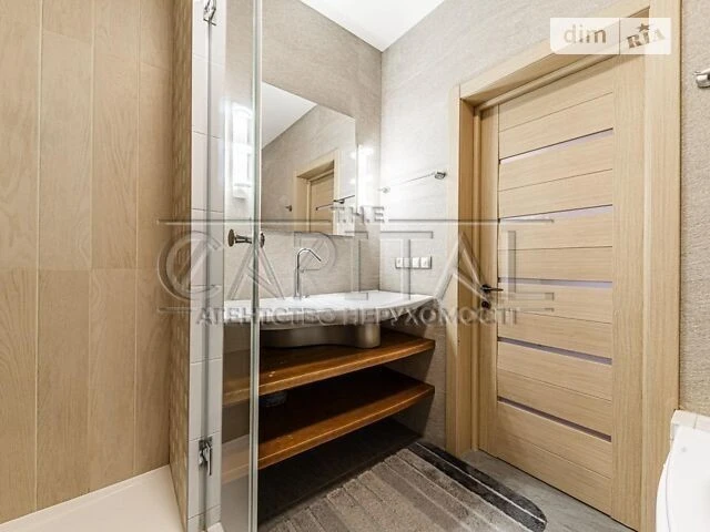 Продаж 3к квартири 131 кв. м на вул. Антоновича 131 • ID 347