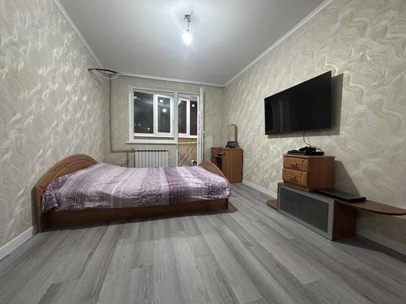 Продається 2-кімнатна квартира на Холодній Горі з капітальним ремонтом
