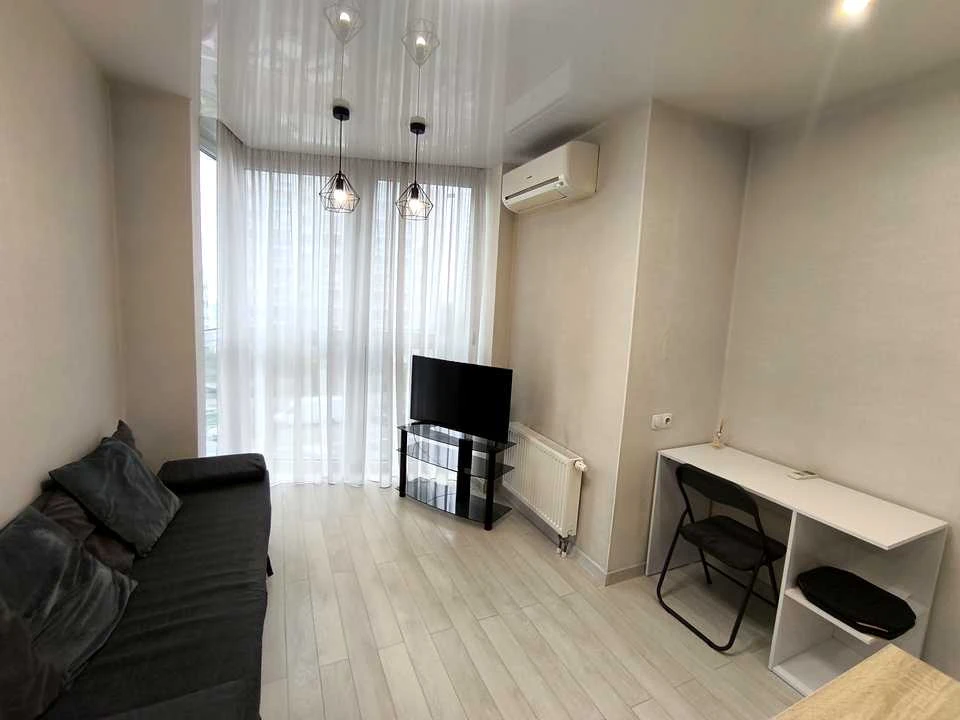 Apartment. Dragomannova st., Kyiv